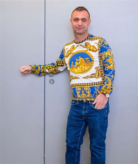 bob hanning pullover versace
